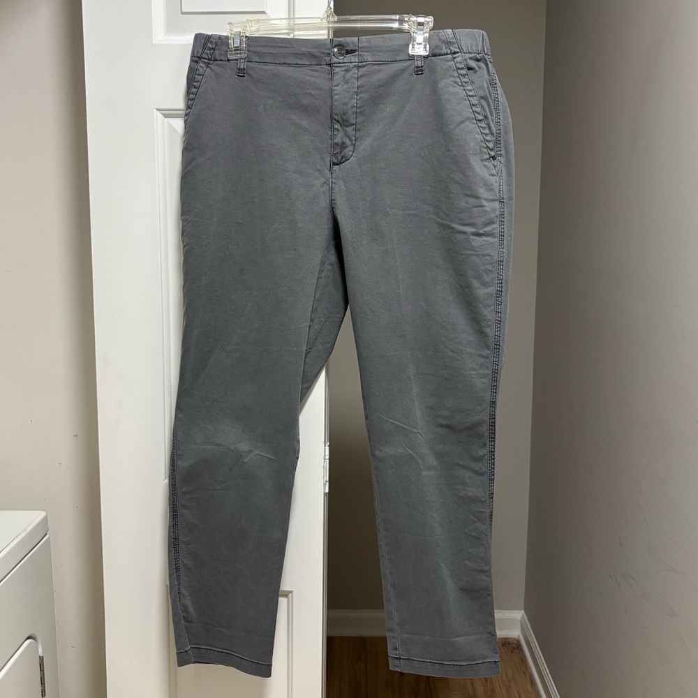 Old Navy Women's Straight Leg Pants - Gray L